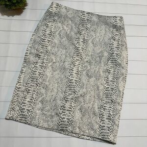 Ann‎ Taylor NWOT Snakeskin Gray Cream Long Modest Pencil Skirt Size 4
